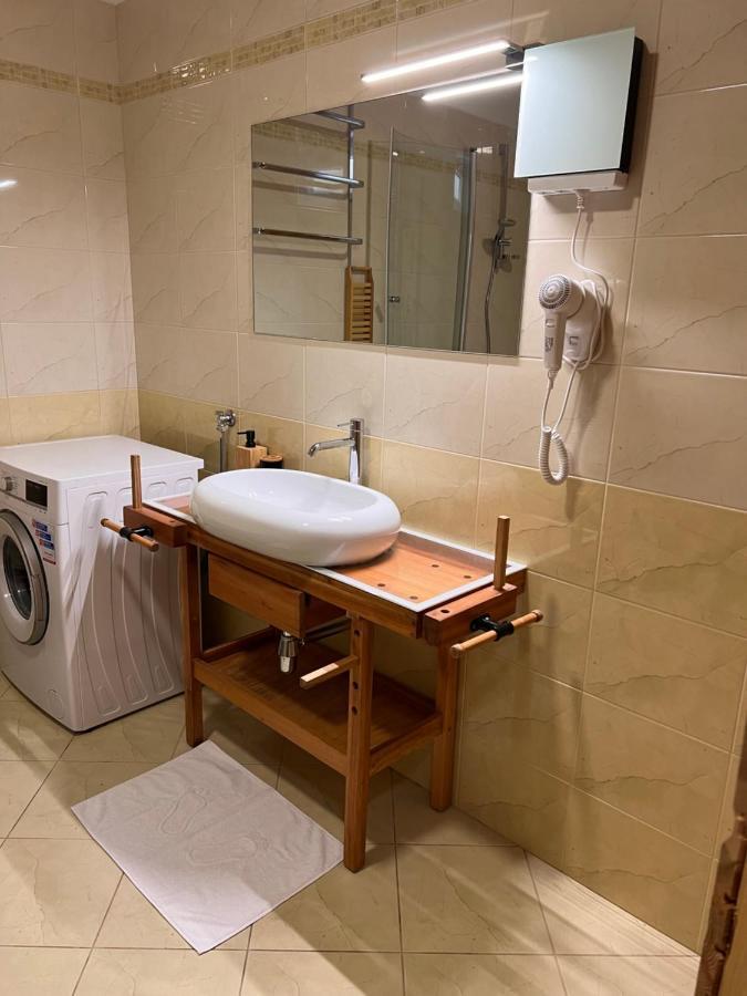 Apartment Spacious In Nature With Sauna! Postojna